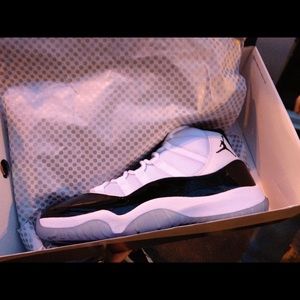 Jordan 11 size 10